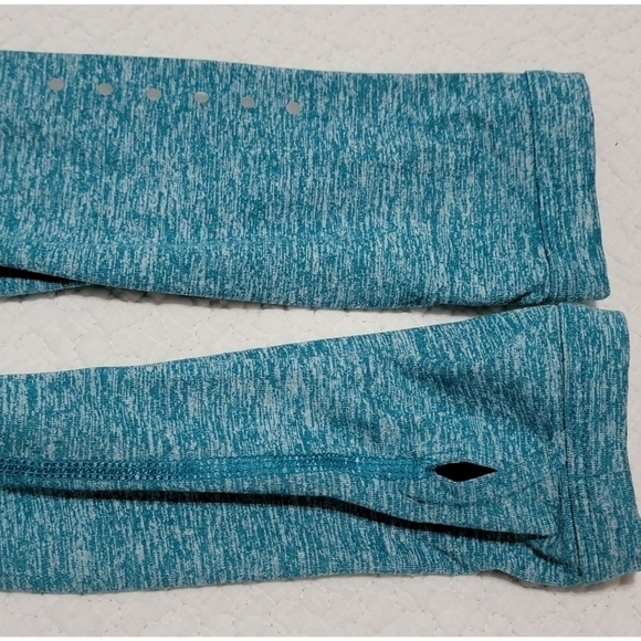 NIKE Running Top - Picture 5 of 8